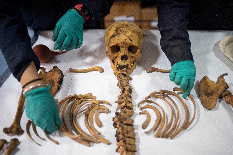 Momia de más de 1,000 años encontrada en Perú