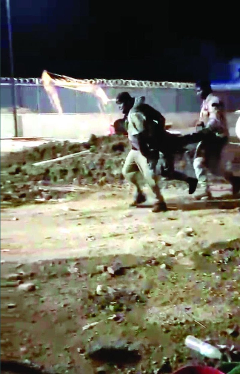 Apedrean militares en la frontera