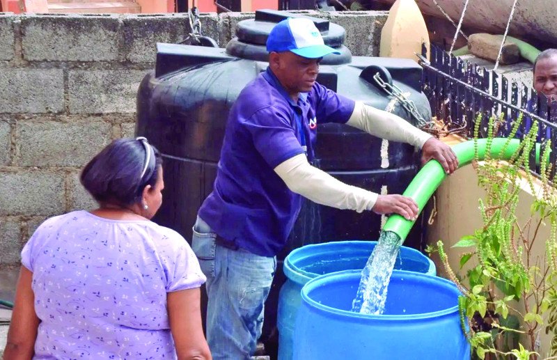 Escases de agua en el Gran Santo Domingo
