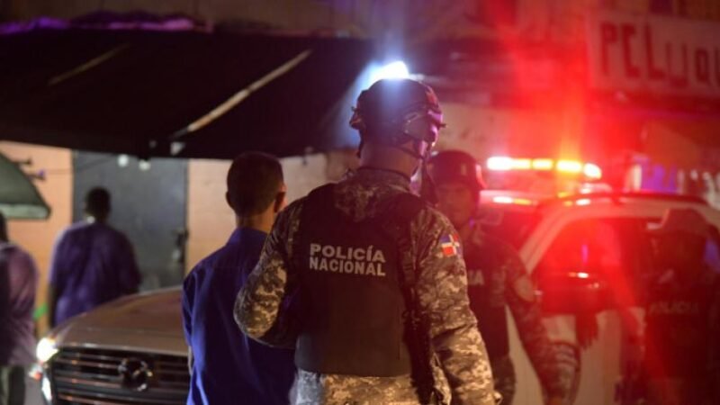 Arrestarán a policías que impidan a ciudadanos  grabar