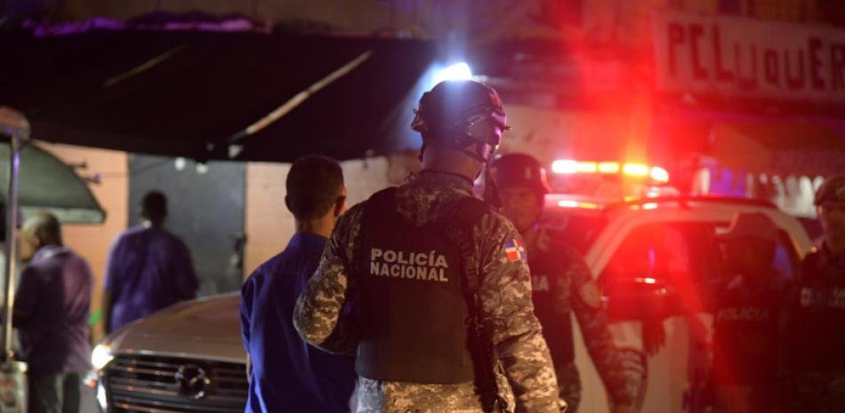 Arrestarán a policías que impidan a ciudadanos grabar
