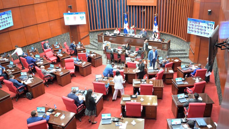 Aprueban el nuevo Código Penal sin las tres causales