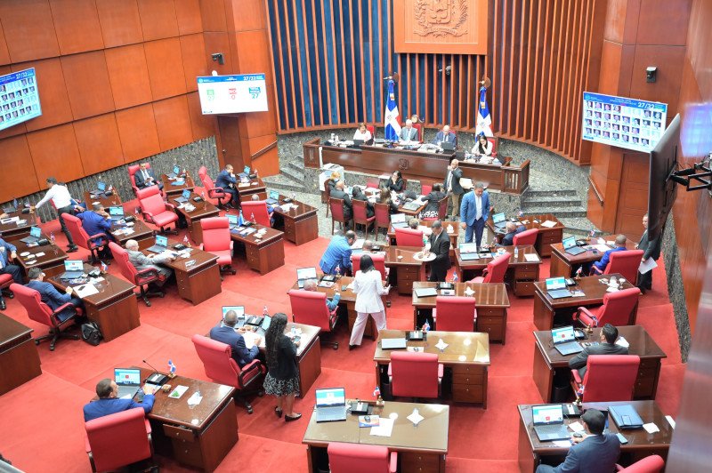 Aprueban el nuevo Código Penal sin las tres causales