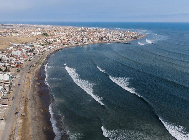 Evacúan en Chile de sus costas por alerta de tsunami a más de un millón de personas