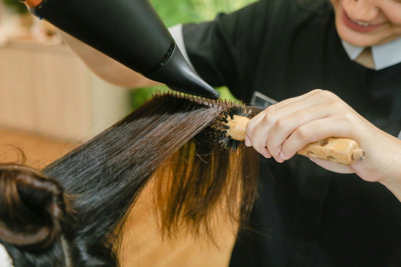 La rutina, quiebra el cabello, según especialista