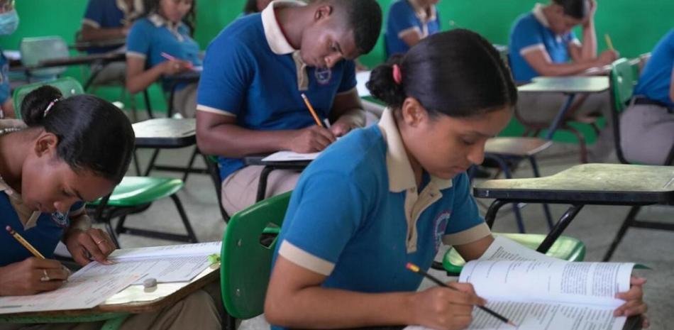 Un 20% de Estudiantes no pasan la primera convocatoria de las Pruebas Nacionales,