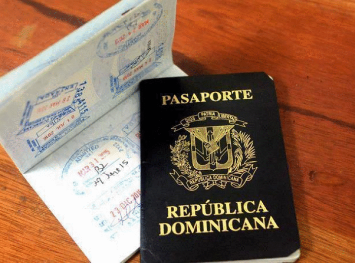 Trump aplica nueva tasa de US$250 a visa para trabajar y viajar a EEUU