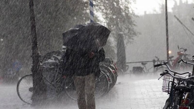 Una vaguada provocará lluvias la tarde de este sábado