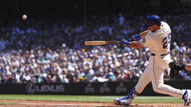 Jonrón número 45, del líder en la MLB Cal Raleigh