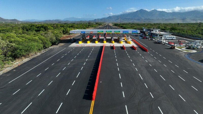 Circunvalación de Baní,  formalmente abierta al tráfico del Sur