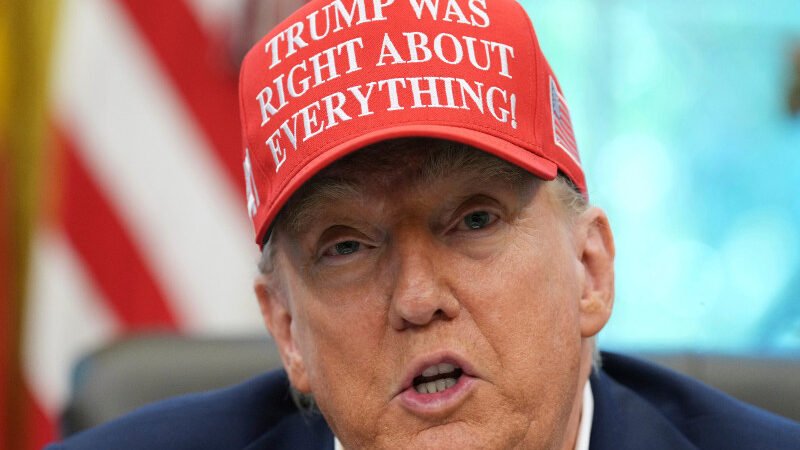 Trump cumple su promesa de venganza.