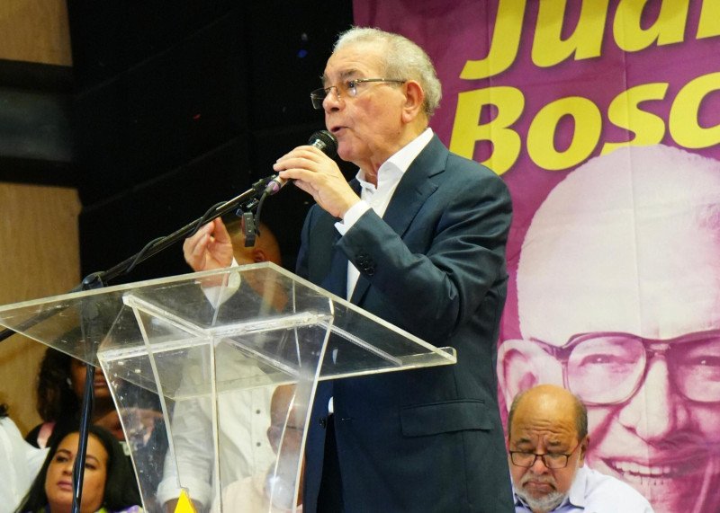 Danilo Medina tendrá el domingo las palabras centrales en la asamblea política del PLD en Mao