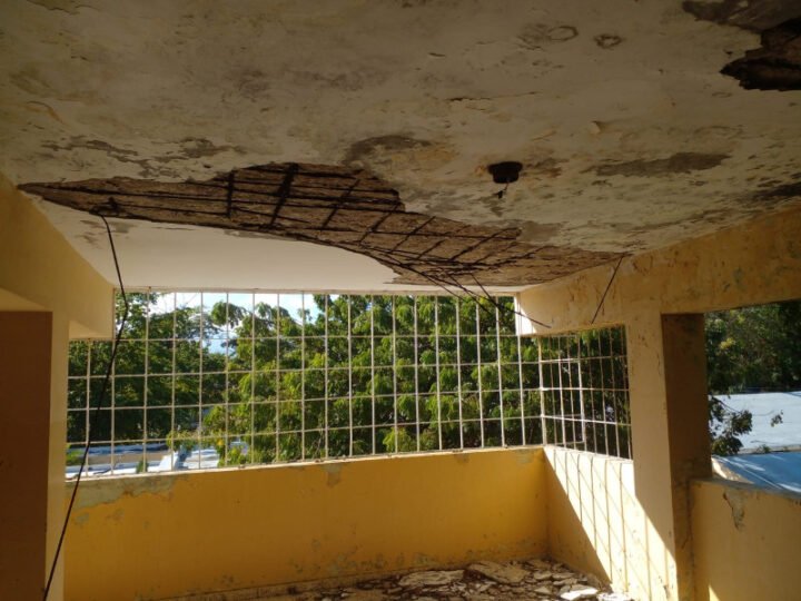 Solicitan rehabilitación de Escuela en Barahona