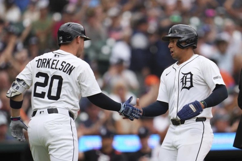 Tigres le anotan siete carreras a Framber Valdez y derrotan a Houston