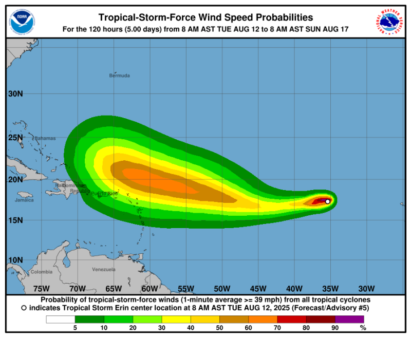 Advierten sobre fuertes lluvias y grandes olas por la tormenta tropical Erin