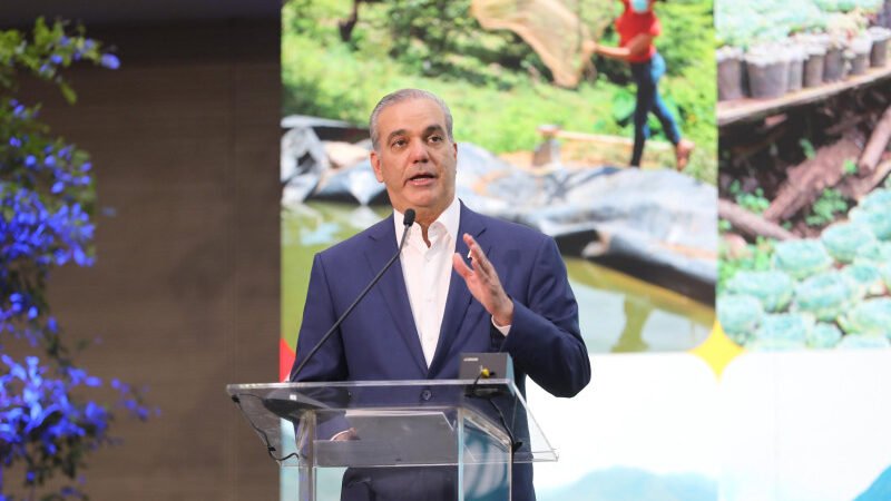 Luís le dice a Danilo: “Voy a seguir hablando mucho”