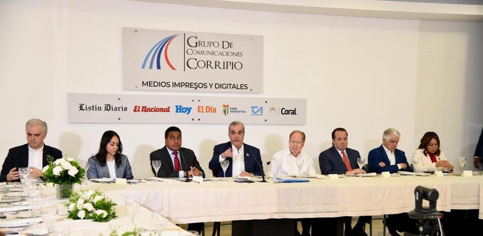 Presidente Abinader responde a Leonel sobre recursos de Aerodom