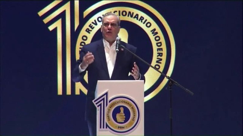 Cinco años de “obras y logros” gubernamentales