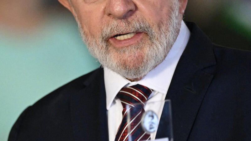 Lula y Putin hablan por teléfono sobre la guerra en Ucrania