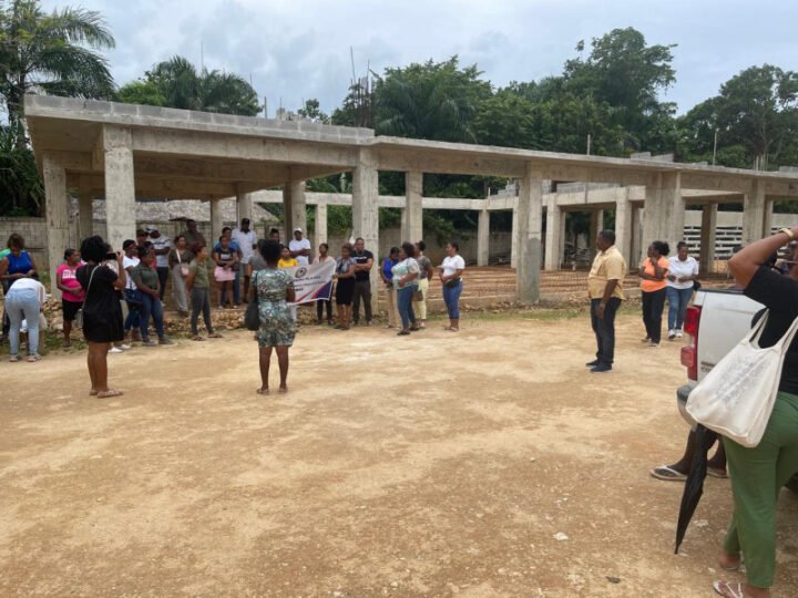 Más de 400 centros educativos pendientes sin ser habilitados