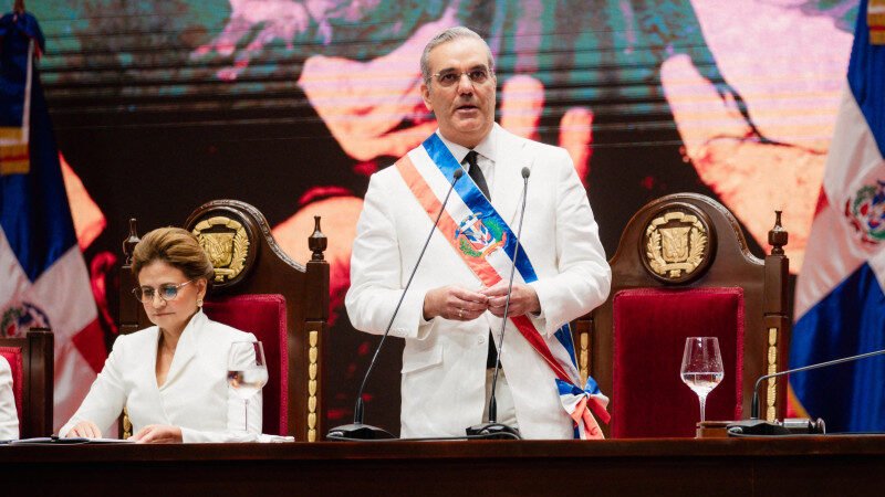 Promesas cumplidas e incumplidas del primer mandato de Luis Abinader