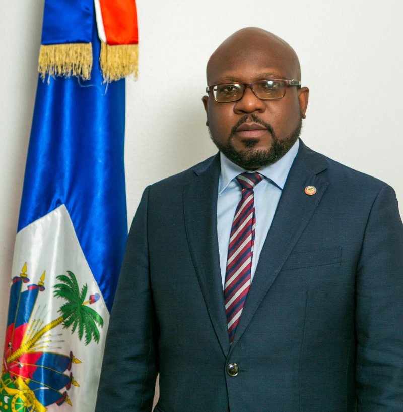 Niegan haber detenido a miembro del consejo de transición haitiana