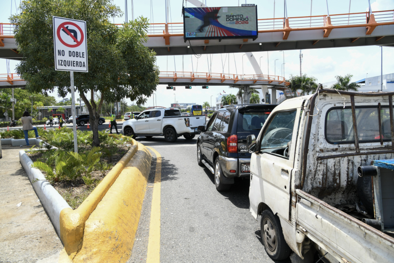 Ya no se gira a la izquierda en la Máximo Gómez con Kennedy