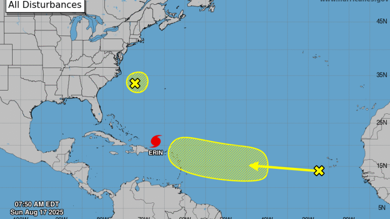 Erin está a 290 km de Punta Cana, produce aguaceros y olas de hasta 10 pies en RD