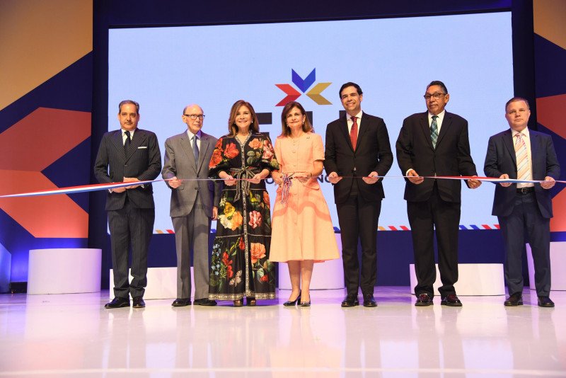 Gobierno buscará llevar bibliotecas a todo el país