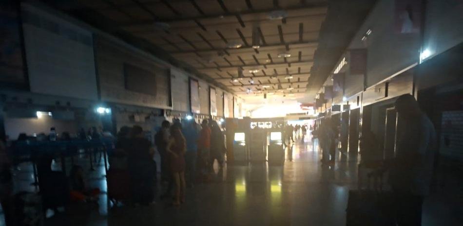 Aerodom normaliza operaciones en el AILA tras corte eléctrico programado en la madrugada