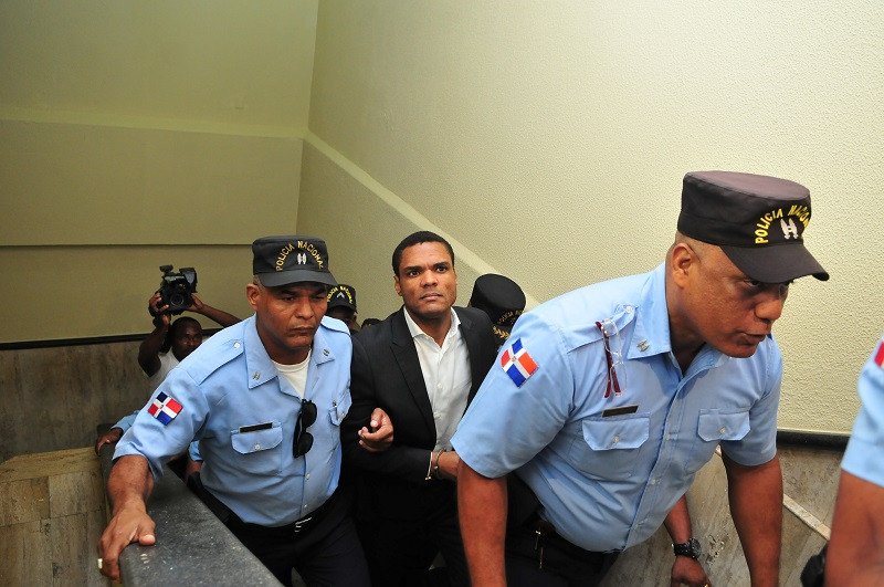 Conceden permiso a Donni Santana, condenado por violación, para impartir clase de Derecho