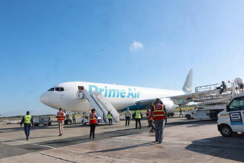 Amazon Cargo se realiza en coordinación con los couriers del país