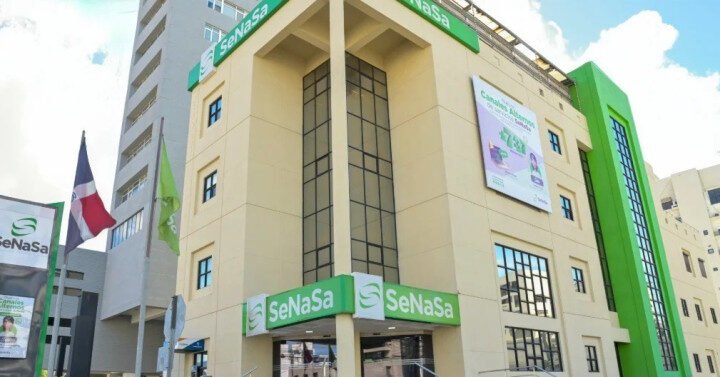 Investigan actos de corrupción en Senasa