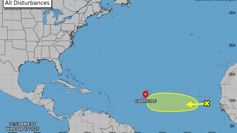 La tormenta Gabrielle puede ser huracán el domingo