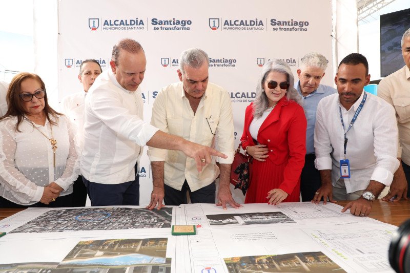 Anuncian reconstrucción del mercado Hospedaje Yaque y construcción del «Mirador del Yaque»