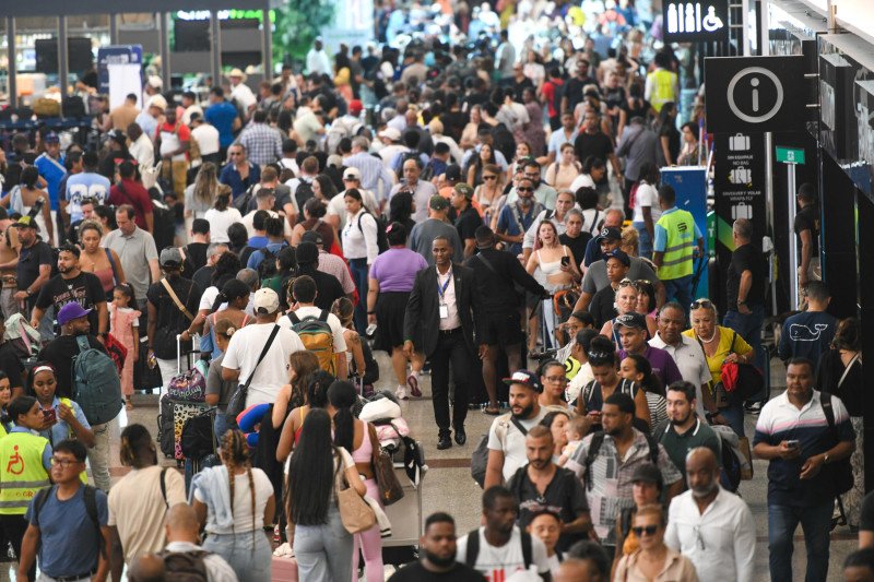 Ola de críticas reabre el debate sobre la gestión aeroportuaria