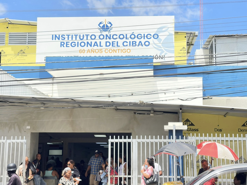 Seis médicos abandonan el Instituto Oncológico del Cibao