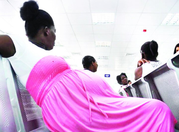 Disminuyen haitianas parturienta en Hospitales Públicos del País