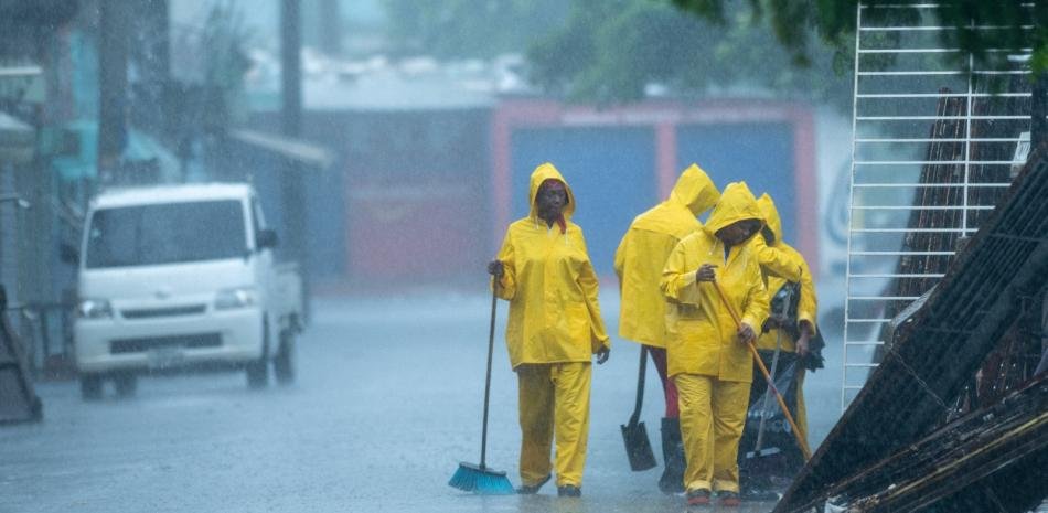 Aguaceros en varias provincias y alerta en otras