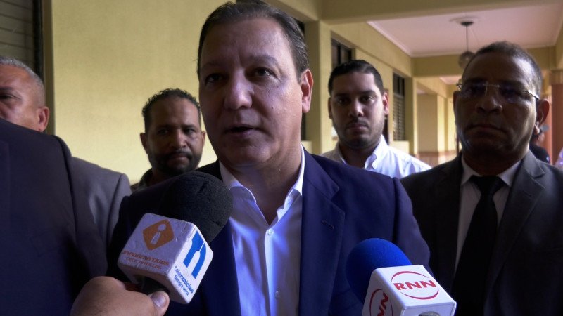 Martínez pide levantar embargo de sus cuentas