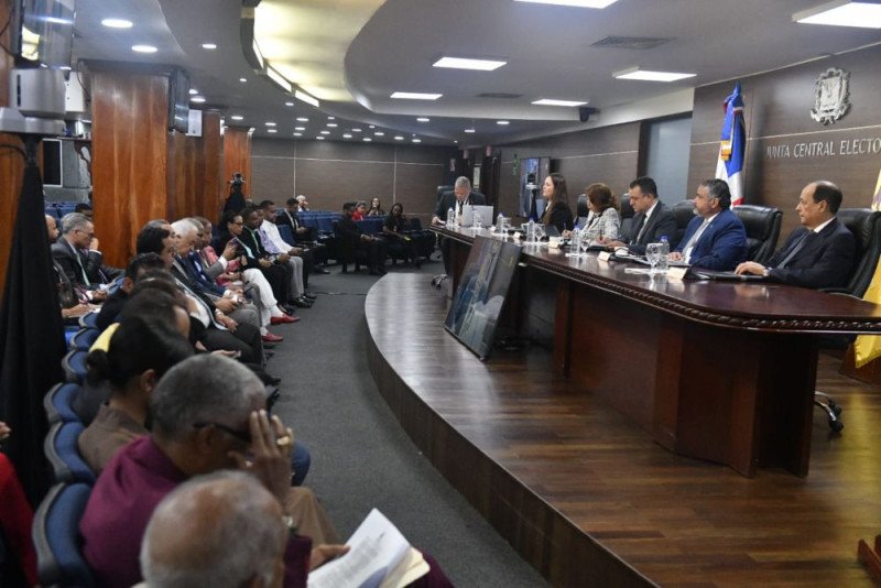 Regularan las afiliaciones y desafiliaciones en organizaciones políticas