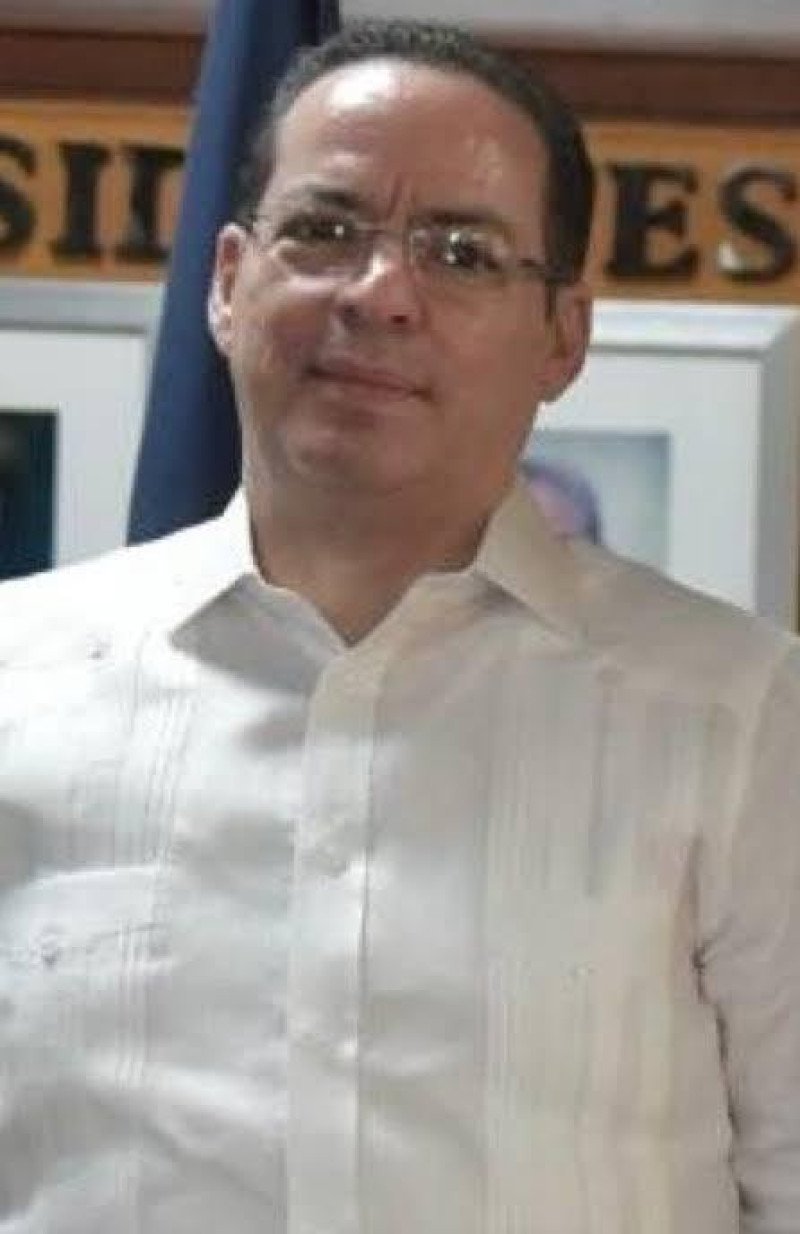 Augusto Jorge de las Águilas Cibaeñas mientras sea investigado por la DEA, tomará una licencia