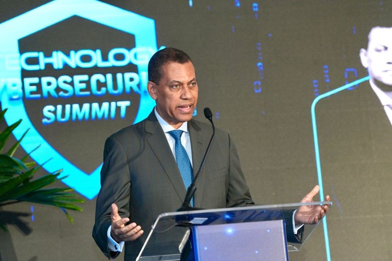 Indotel impulsa formación tras mil millones de intentos de ciberataques en RD