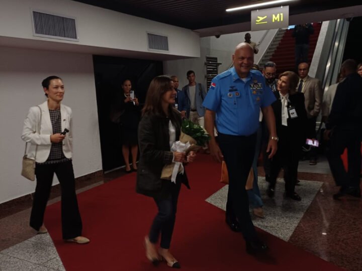 Leah Campos llega a RD para asumir como embajadora de Estados Unidos