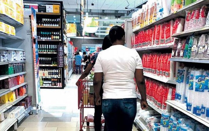 El jueves no se laborará en provincias en alerta roja, salvo empresas de servicios básicos