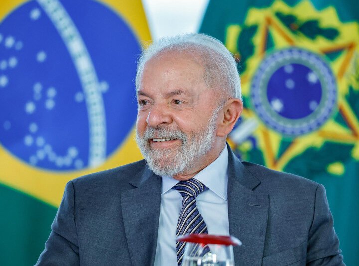 Lula confirma disputar un cuarto período presidencial en Brasil