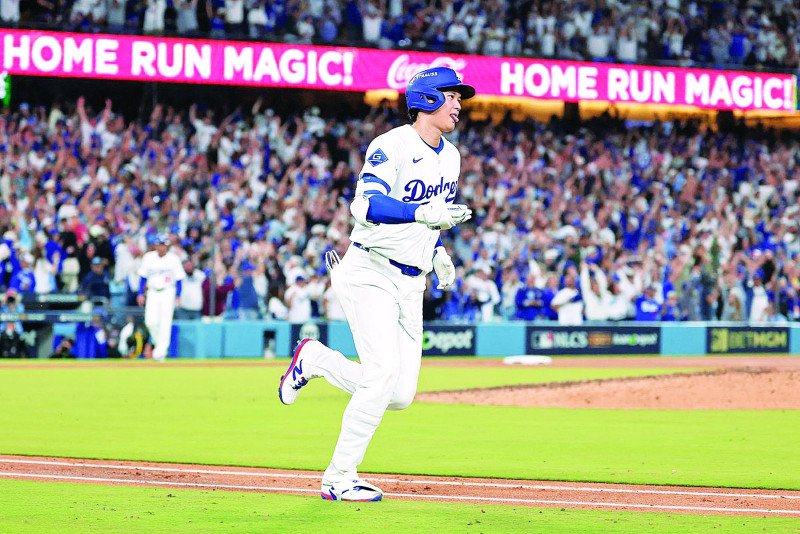 Con tres jonrones y 10 ponches de Ohtani, Dodgers barren a Cerveceros, pasan a la Serie Mundial