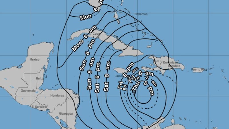 Suspenden labores y docencia el viernes por efectos de tormenta Melissa