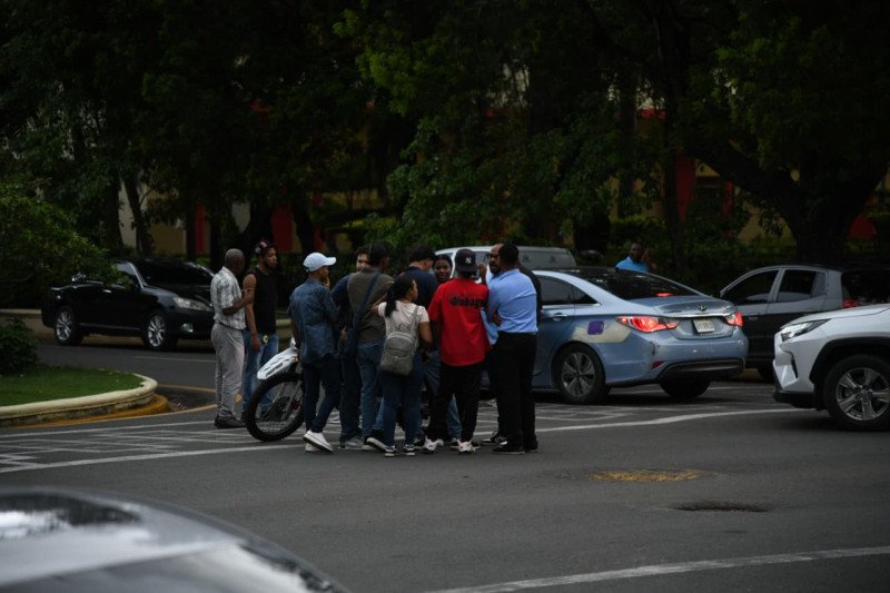 Hay heridos en tiroteo en la sede central de la UASD