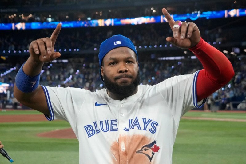 Vladimir Guerrero Jr envía mensaje a Dodgers tras promesa de Roberts de «arruinar el béisbol»